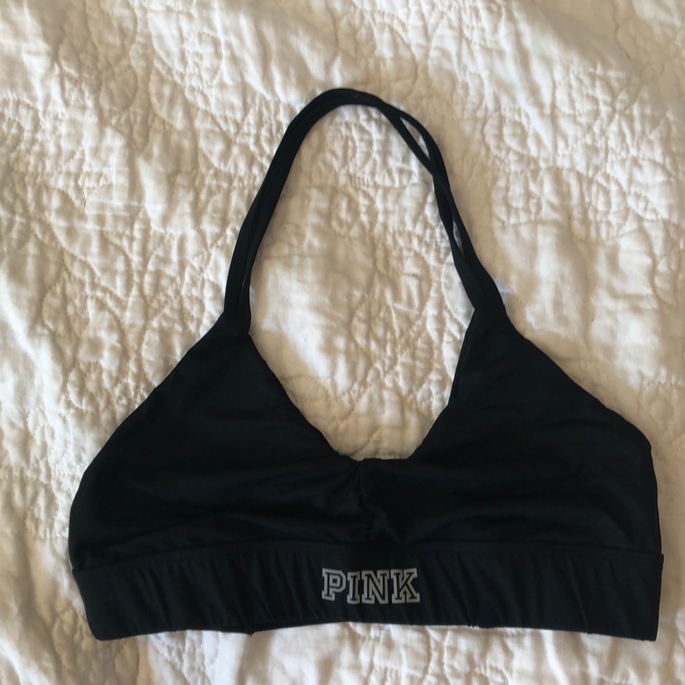 VS Ultimate Sports Bra